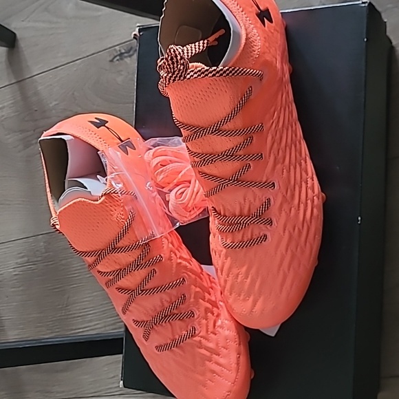 Brand new Under Armour Clone Magnetico Pro Cleats